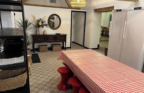 Conflans-sur-Loing House | Parenthèse 2 Country chic groups with pool