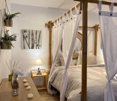 La Ville-du-Bois Apartment | PARENTHESE LOVE - Bali Mon Amour Suite Balneo SPA Proche Orly-Paris
