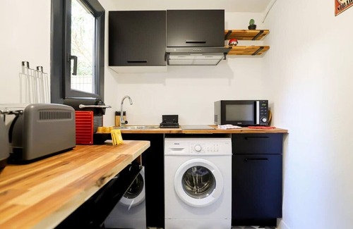 Toulouse City-Centre Apartment | Parga 2 · Terrasse/Clim - Capitole - Bord Garonne