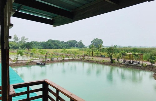 Phrom Buri Hotel | Parida Resort