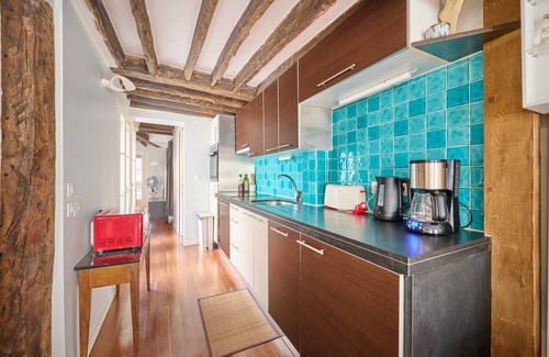 Saint-Merri Apartment | PARIS apartment fully renovated - 1 Bedroom - 1 Bathroom - Sleeps 3 - Marais