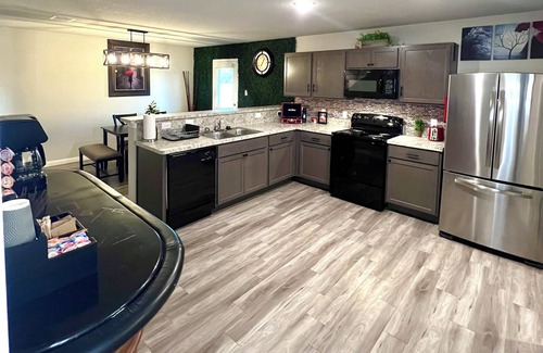 Texas City House | Paris By The Seann