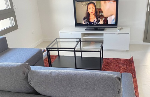 Rosny-sous-Bois Apartment | Paris & Chill