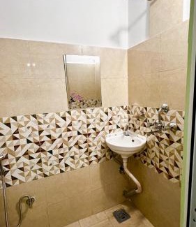 Bharatpur House | Paris Guest House Airport