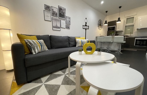 Villejust House | Paris House