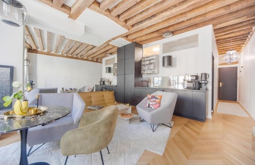Marais Apartment | Paris Marais City Heart