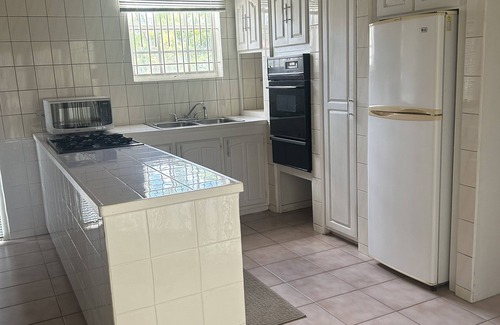 Rodney Bay Cottage | PÀRIS Waterfront Cottage