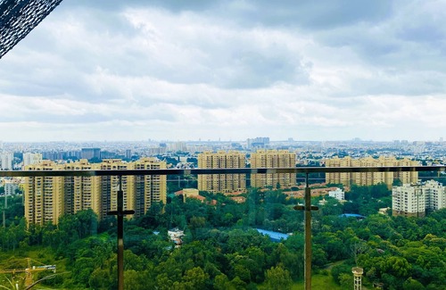 Bengaluru Apartment | PÂRISIÂN Themed Duplex PENTHOUSE on the 31st Floor