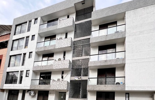 Cali Resort | Park 2009 Apartaestudios