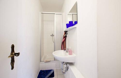Friedrichshain Apartment | Park & ​City ALEX 4BRA 2 Bäder2 kitchens computer wifi park 30m Alexanderplatz 300m