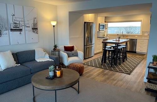 Park Meadows Condo | Park City Condo with free shuttle access to Park City & Deer Valley ski resorts