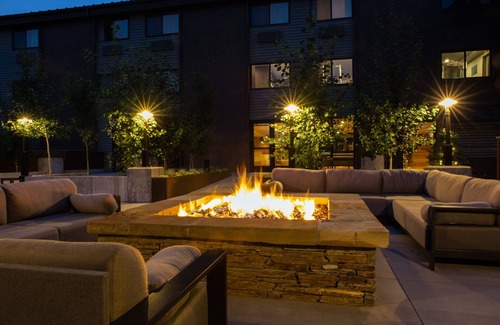 North Park City Hotel | Park City Peaks Hotel