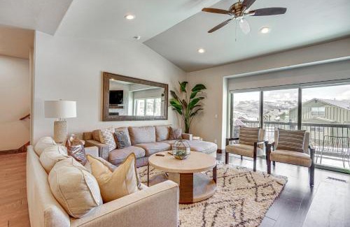 Park City House | Park City Townhome with Hot Tub and Mountain Views!