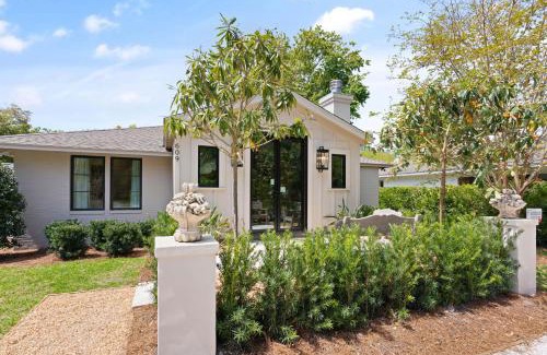 Saint Simons Island House | Park Cottage - 609 Oak Street