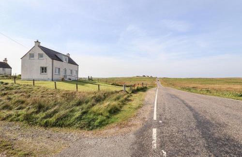 Baleshare House | Park Cottage