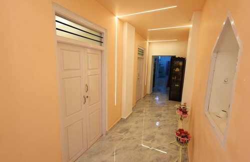 White Town Villa | Park & Explore! 5min to beaches, 8min to food, 350yrs history and more on foot.