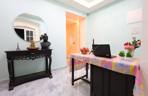 White Town Villa | Park & Explore! 5min to beaches, 8min to food, 350yrs history and more on foot.