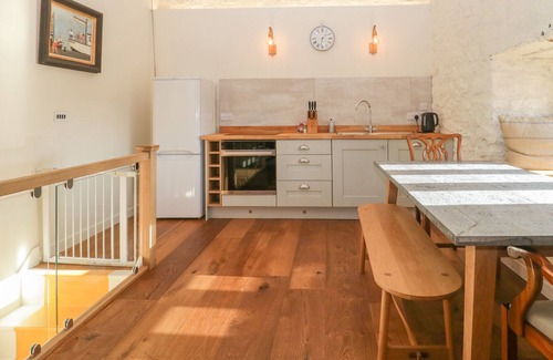 East Horrington Other | PARK FARM BARN, pet friendly, with open fire in Shepton Mallet