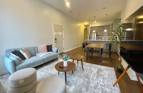 Harsimus Cove Apartment | Park Hamilton House - 3BR Modern Brownstone Apt Prime Location Mins to NYC
