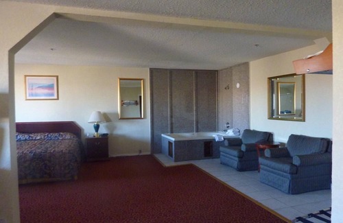 Oklahoma City Hotel | Park Hill Inn and Suites