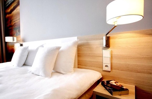 Brzeg Hotel | Park Hotel Brzeg