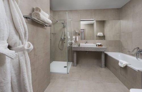 Brzeg Hotel | Park Hotel Brzeg
