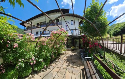 Chiflik Hotel | Park Hotel Fairy