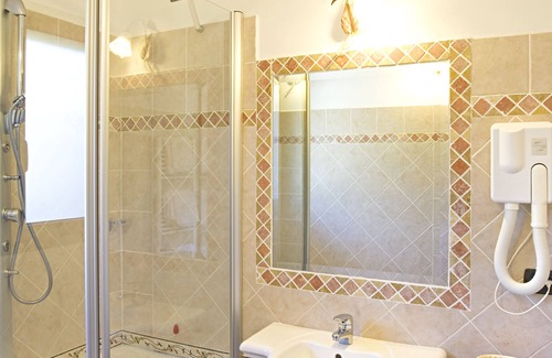 Groppoli Hotel | Park Hotel La Pineta