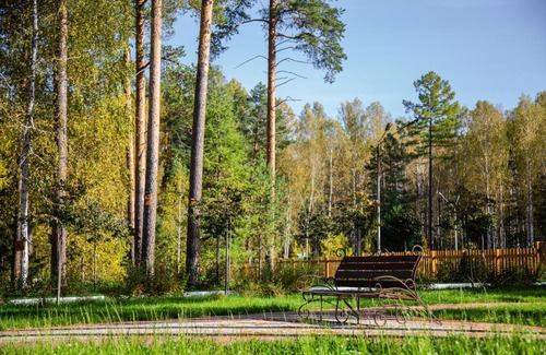 Gornouralsky Hotel | Park-hotel Lesnaya