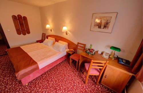 Pruhonice Hotel | Park Hotel Pruhonice