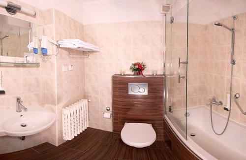 Pruhonice Hotel | Park Hotel Pruhonice