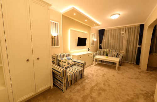 Veliko Tarnovo Hotel | Park Hotel RAYA Garden