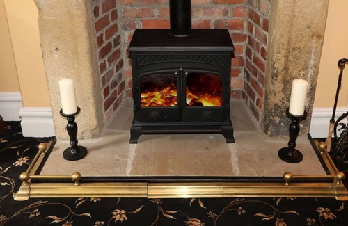 Haworth Cottage | PARK HOUSE, pet friendly, with a garden in Haworth
