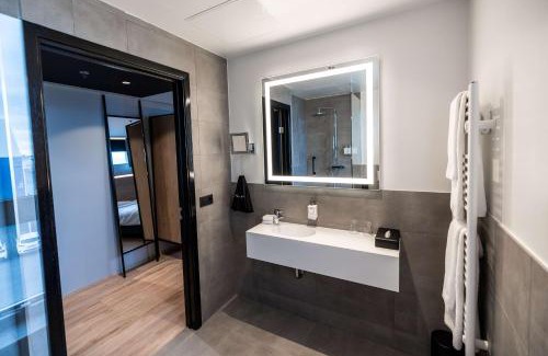 Innri-Njarthvik Hotel | Park Inn by Radisson Reykjavik Keflavík Airport