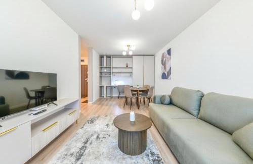 Cluj County Apartment | Park Lake Retreat