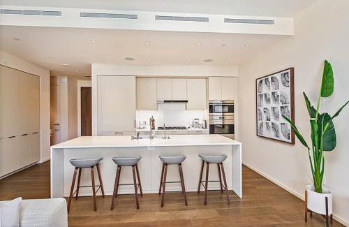 Ala Moana Apartment | Park Lane 8803 condo