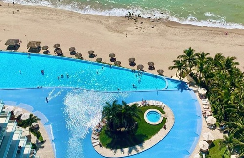 North Hotel Zone Apartment | Park Life Peninsula