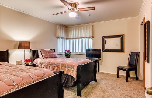 Central Oklahoma City House | Park Manor- mins to all OKC has to offer!