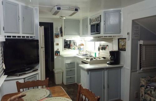 Edinburg Cabin | PARK MODEL "EL BLUE"