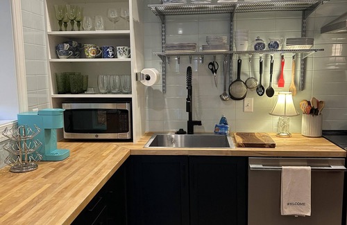 North Downtown Apartment | Park Place Apartment | Ideal Extended Stay Min. Dtwn