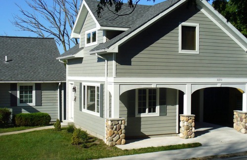 Empire House | Park Place Guest House 600 feet from Lake Michigan Beach