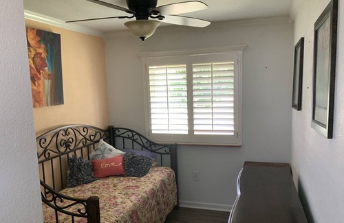 El Paso Cottage | PARK PLACE