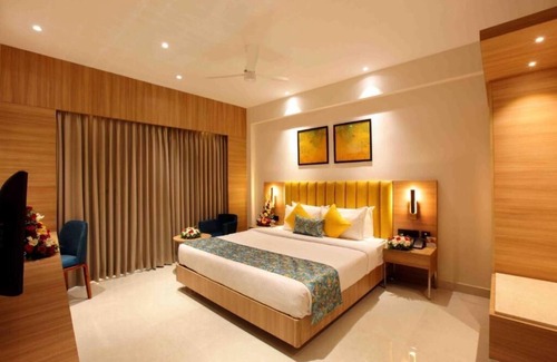 Pallam Hotel | Park Residency Puthupally