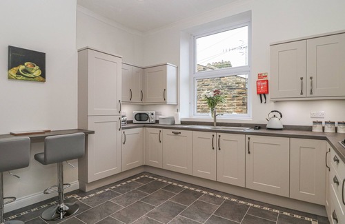 Pateley Bridge Cottage | PARK ROAD APARTMENT, family friendly in Pateley Bridge