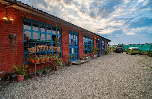 Dhela House | Park Royal Crest
