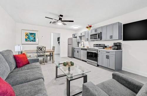 Madeira Beach Apartment | Park Shore Suite 7! Steps to Madeira Beach Access!
