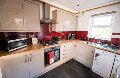 Rhiwbryfdir House | Park Square Retreat in Blaenau