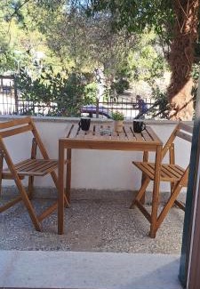 Lesvos Bed & Breakfast | Park Studio