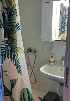 Lesvos Bed & Breakfast | Park Studio