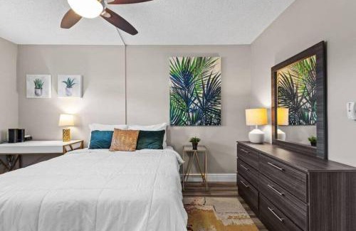 Redington Beach Apartment | Park View Condo #2